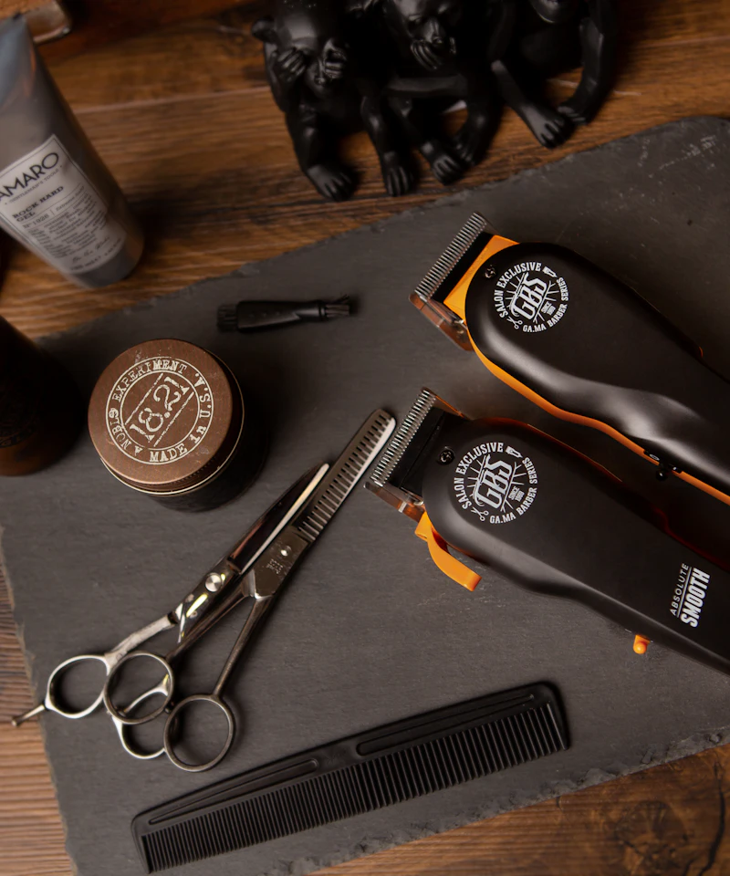 Corner Chair Barbershop barbershop, example photo 3